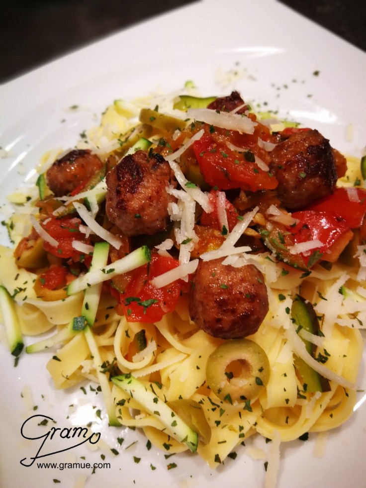 Tagliatelle con Salsiccia _ C